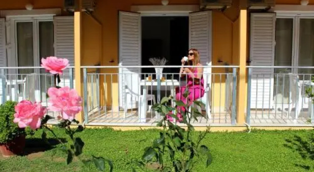 Aparthotel 3 stars Kavos, Забронировать Отель Кавос 