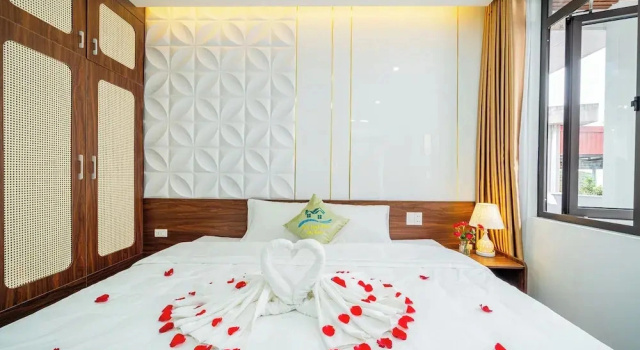 Двухместный номер Deluxe с балконом и с видом на город Villa Hanh Phuc Bai Chay