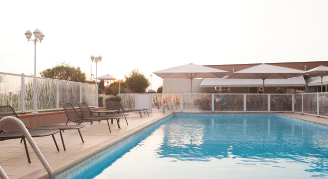 Двухместный номер Superior Novotel Reims Tinqueux