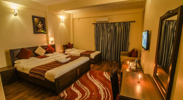 Семейный номер Standard с балконом Hotel Lakefront