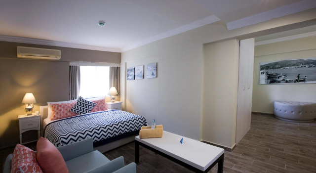 Paloma Marina Suites - Adult Only, Забронировать Отель Отели Кушадасы с завтраком, рядом с Kusadasi Bars Street, Завтраки