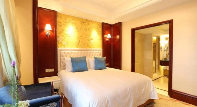 Люкс Business S&N Zhejiang LinHai International Hotel
