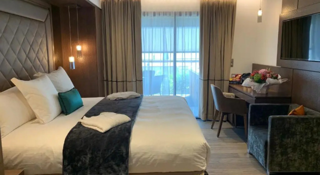 Люкс Hôtel Le Week end