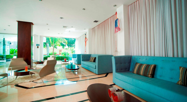 Radisson Hotel San Isidro, Boek Hotel San Isidro 