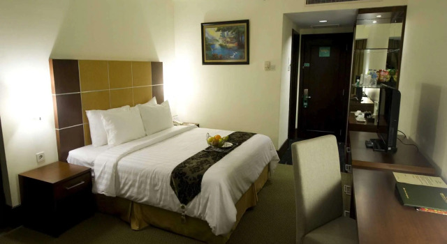 Номер Superior Emerald Garden International Hotel