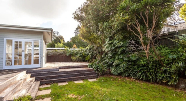 Sunny & Spacious Character Villa