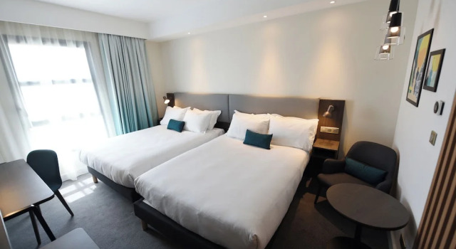 Четырёхместный номер Standard Holiday Inn Dijon Sud - Longvic by IHG