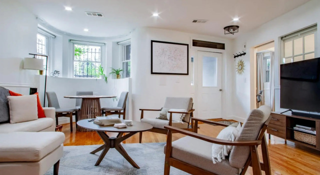 Fancy 1-BR in Central Location ⚜ Parking available, Забронировать Отель Northwest Вашингтон, рядом с Говардский университет