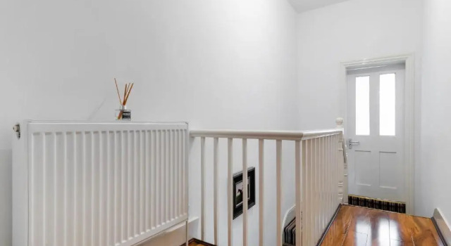Коттедж Fortified Home Rochester