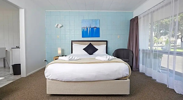 Студия Roselands Motel