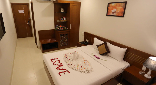 Golden Light Hotel