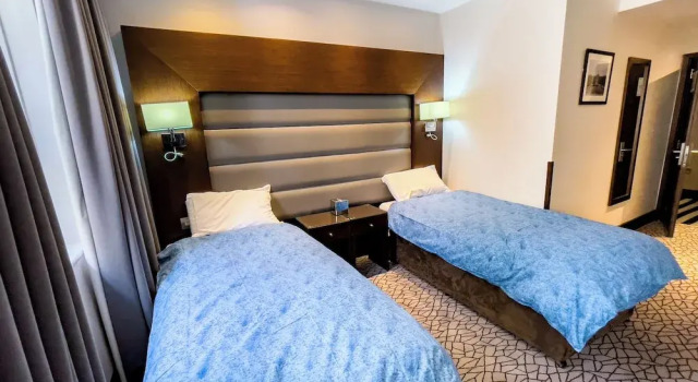 Кровать в общем номере (мужской номер) LHA Paddington Hostel