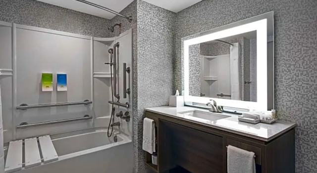 Четырёхместный люкс Home2 Suites By Hilton Utica, Ny