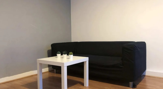 Lovely 3 Bedroom Apartment in Shepherds Bush, Varaa Huoneisto Asunnot kohteessa Merseyside, Huoneisto