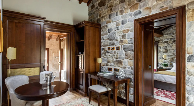 Snug Holiday Home in Castel San Pietro Terme With hot tub