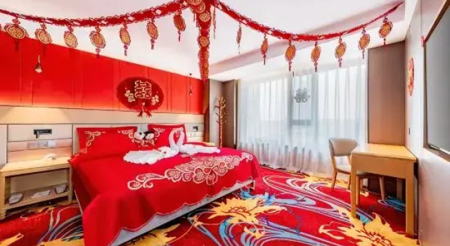 Люкс Deluxe Golden Spring Select Hotel (Hohhot Xilongwangmiao Subway Station)