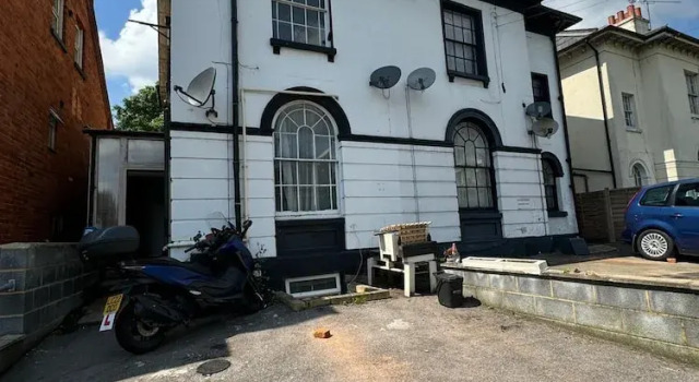 Cozy City Apartment in Reading, Varaa Huoneisto Asunnot kohteessa Merseyside, Huoneisto
