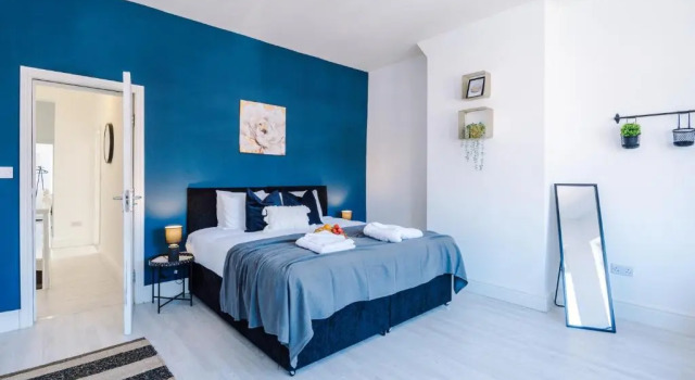 Rest & Recharge by MediaCityUK (4 bedrooms, 9 beds, 2 bathrooms, Free Parking)
