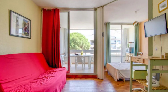 Floralies I 15583, Rezerwuj Hotel Hotele w Camargue z parkingiem, Parking