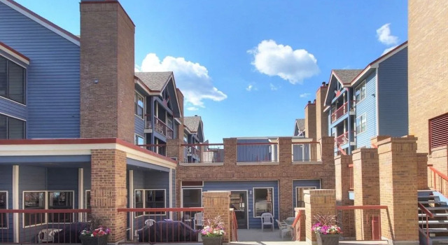River Mnt Lodge E302, Rezerwuj Hotel Hotele w Vail Ski z basenem, Basen