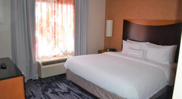 Номер Standard Fairfield Inn & Suites by Marriott Sault Ste. Marie