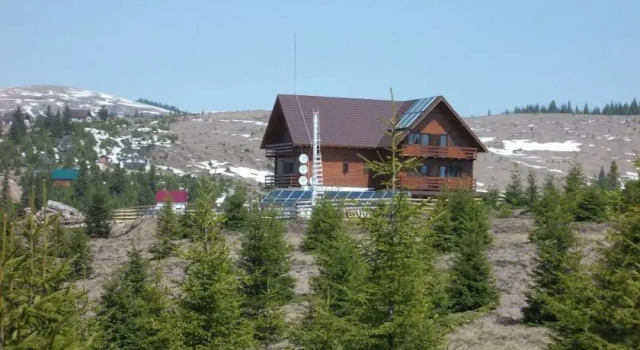 Cabana La Cristian, Rezerwuj Hotel Horezu 