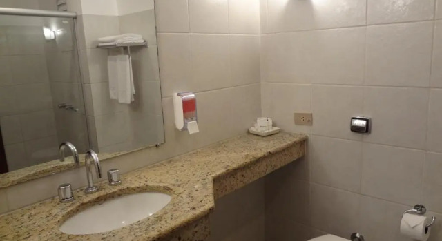 Трёхместный номер Standard Camboa Hotel Paranaguá