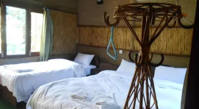 Rapti Village Resort, Забронировать Курортный отель Курортные отели Бандипур, Курортный отель