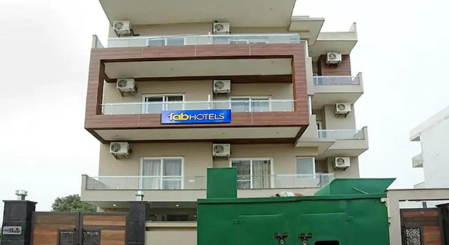FabHotel Bliss Premium