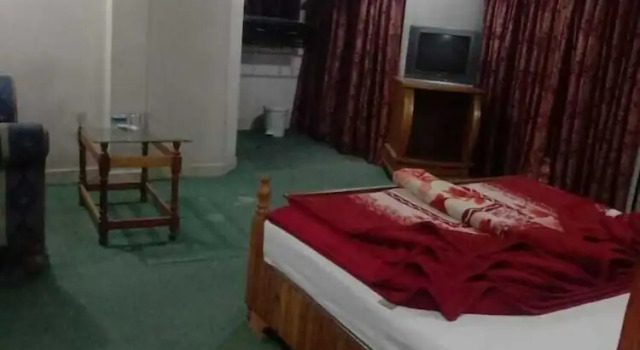 Двухместный номер Standard Akbar International View Hotel