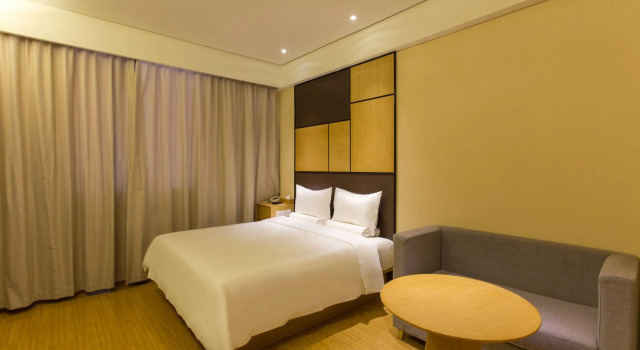 Двухместный номер Superior JI Hotel Shanghai Oriental Pearl Tower