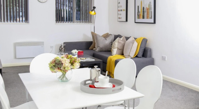 Семейные апартаменты Цокольный этаж с 3 комнатами Upton Road Apartments
