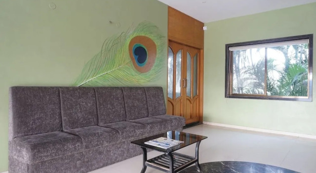 OYO 24487 Hotel Raj Regency