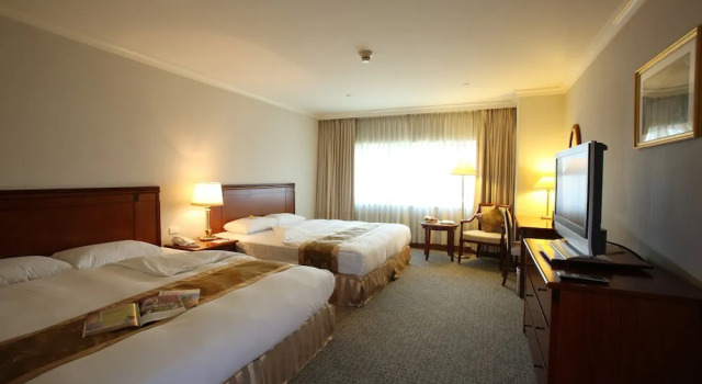 Четырёхместный номер Standard с видом на город Evergreen Laurel Hotel - Keelung