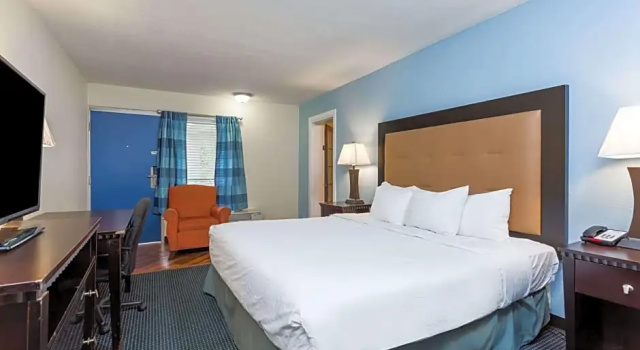 Двухместный номер Business Days Inn by Wyndham Salisbury