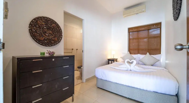 Private 4 Bedroom Pool Villa - NG411