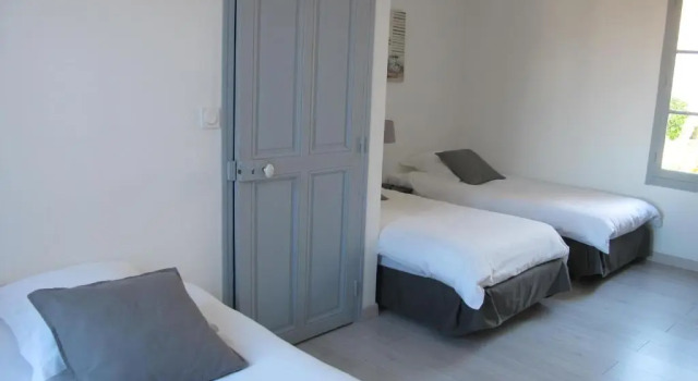 Le Guintrand, Rezervovat Hotel Hotely v Mont Ventoux se snídaní, Snídaně
