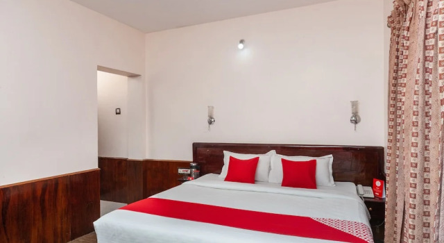 Номер Standard OYO 27809 Hotel Ganapathy Garden