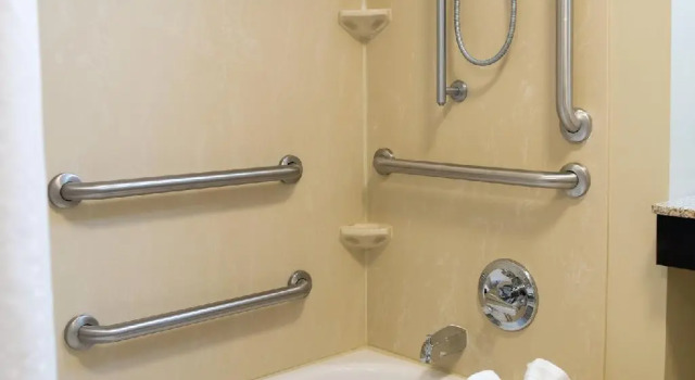 Четырёхместный люкс Holiday Inn Express - Albert Lea