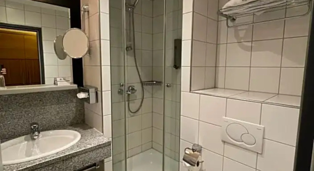Номер Comfort с балконом PLAZA INN Heidehof