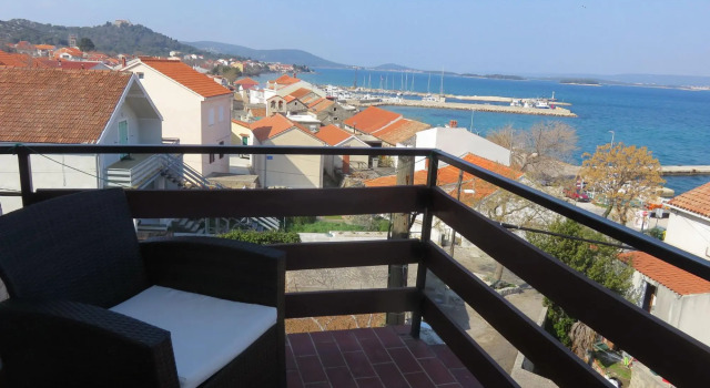 Marin - 100m From the Beach With Parking - A Mali, Book Hotel Tkon Pasman Island