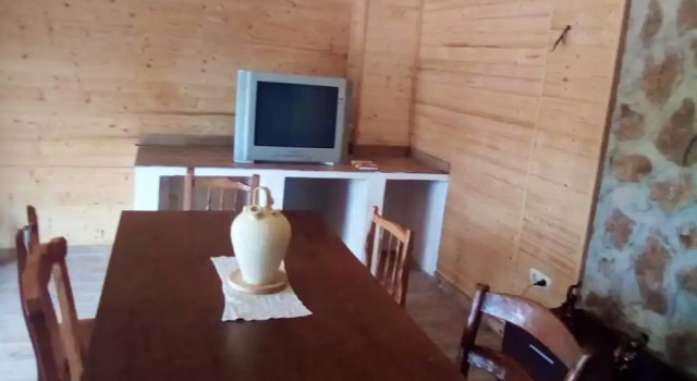 House With 2 Bedrooms in Cabra, With Wonderful Mountain View, Furnished Terrace and Wifi, Varaa Hotelli Cabra Madrid