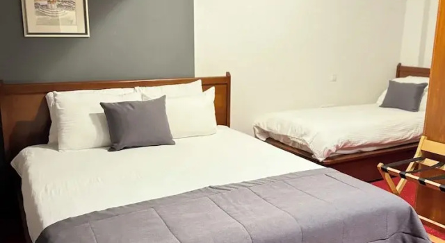 Трёхместный номер Standard Hotel Astra