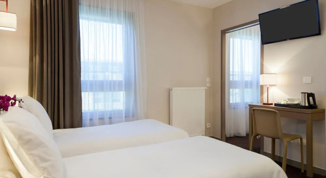 Люкс Nehô Suites Porte de Genève - Gare Annemasse