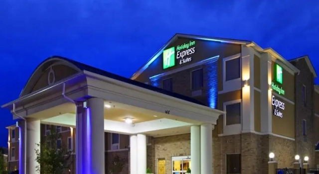 Люкс с 2 комнатами Holiday Inn Express & Suites Lebanon by IHG