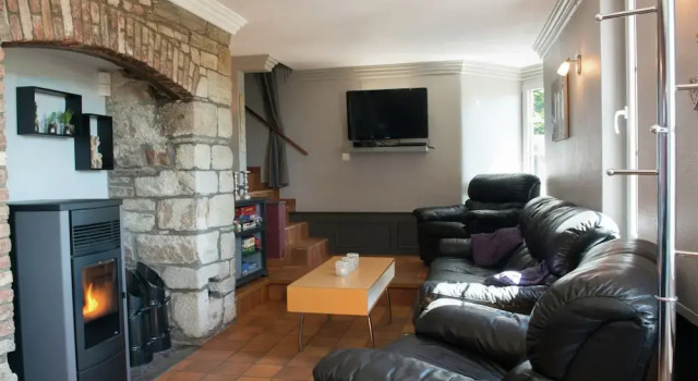 Alluring Holiday Home in Malmedy With Sauna, Rezervovat Rekreační dům Hotely v Lutych s parkováním, Parkování