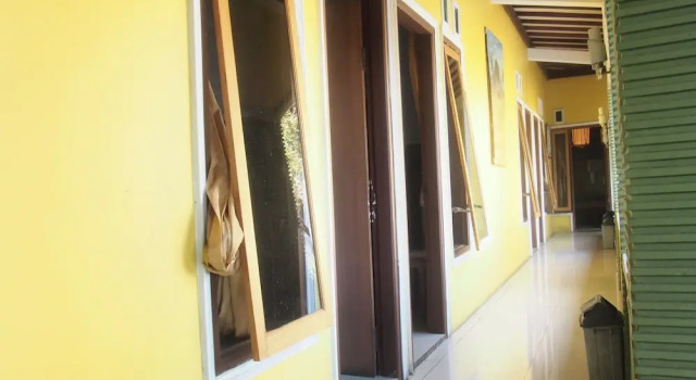 OYO Life 90646 Villa Karsinem Pasuruan, Book Villa Billige hoteller i Prigen
