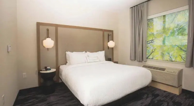 Студия Executive Fairfield Inn & Suites by Marriott Philadelphia Broomall/Newtown Square