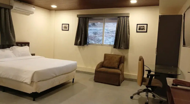 Mountain Meadows Resort, Забронировать Курортный отель Отели штата Махараштры 3 звезды, 3*