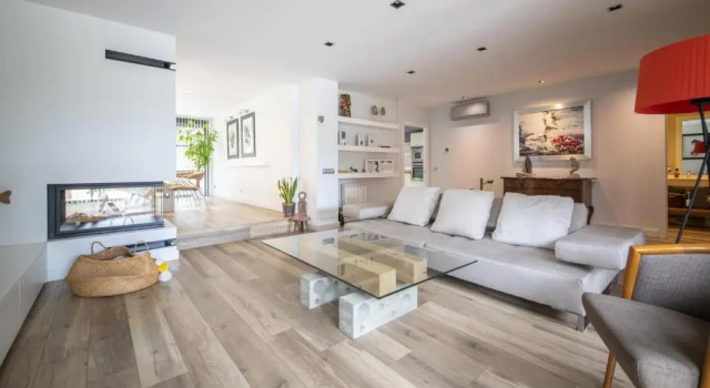 TH150 Modern house in Tamarit with private pool, Varaa Hotelli Hotellit Tarragonès uima-altaalla, Uima-allas